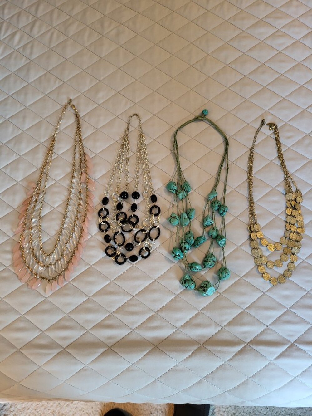 Costume jewelry set - 4 necklaces